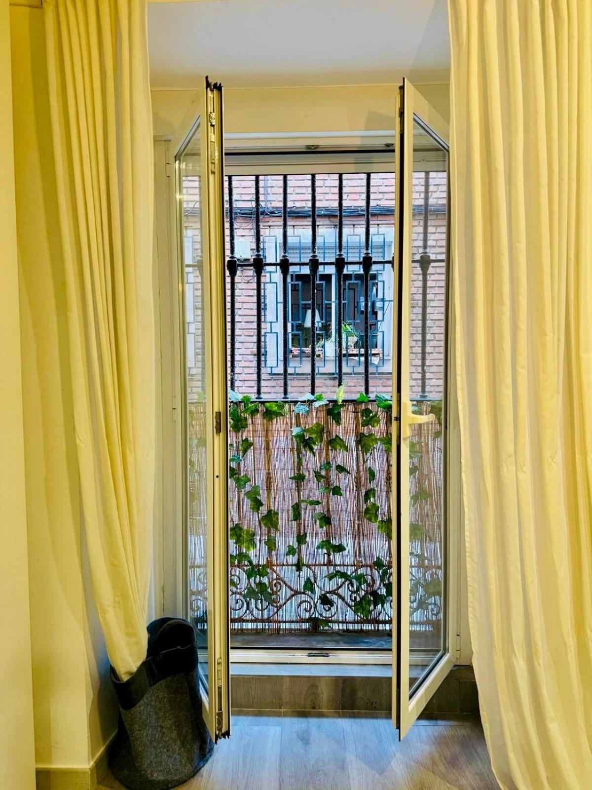 Dianthus House Apartment Madrid Exterior photo