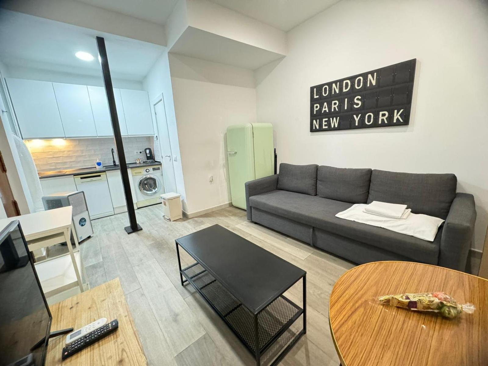 Dianthus House Apartment Madrid Exterior photo
