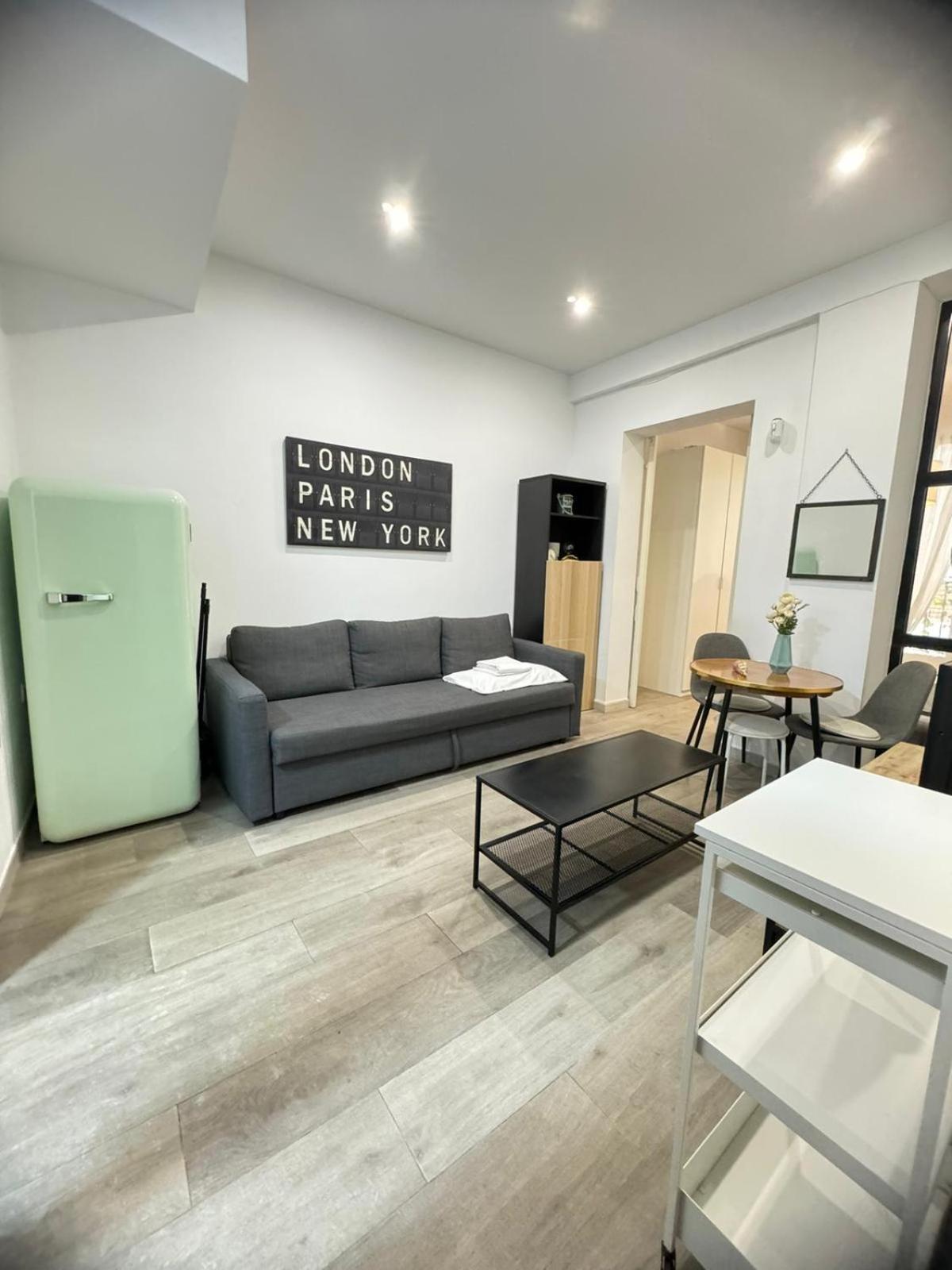 Dianthus House Apartment Madrid Exterior photo